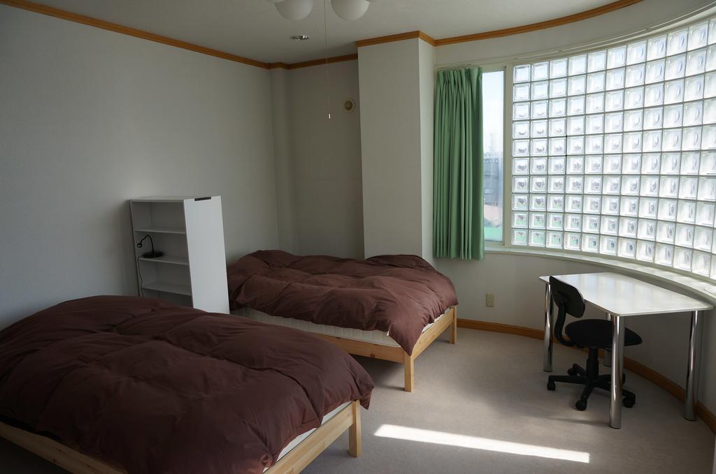 Otaru Ekimae Guest House Ito Zimmer foto
